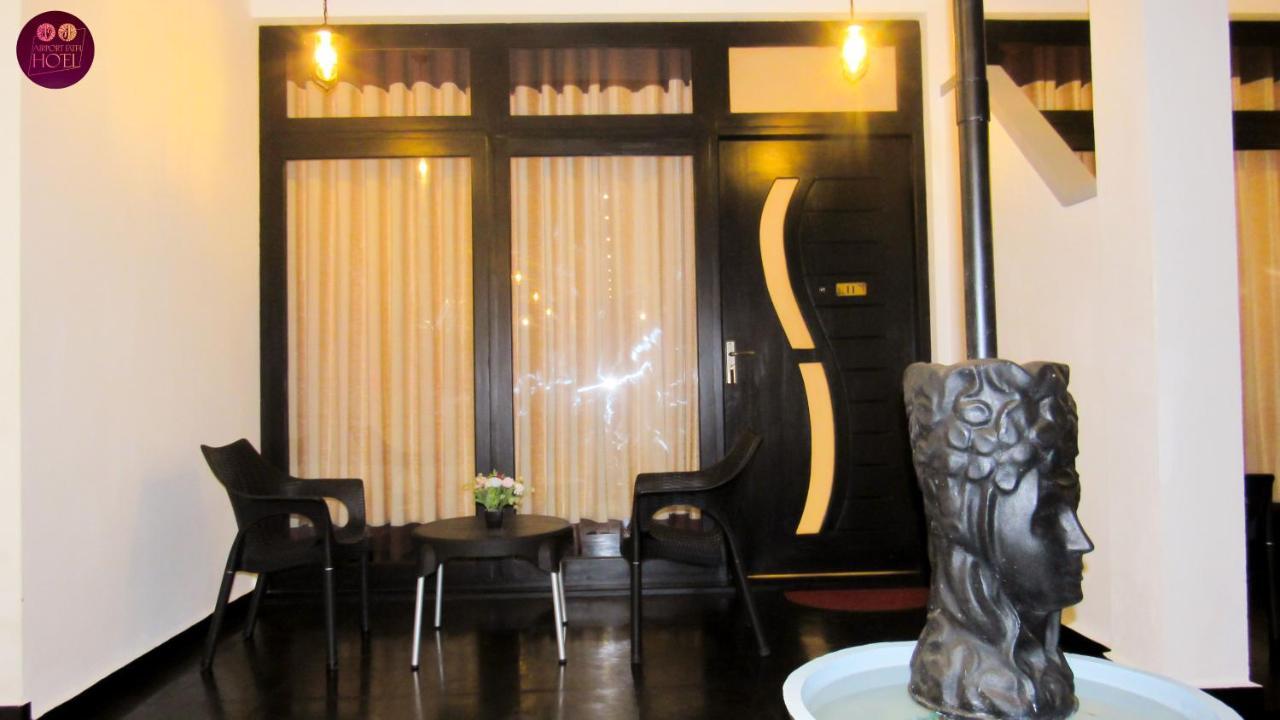 Airport Faith Hotel Katunayaka Esterno foto